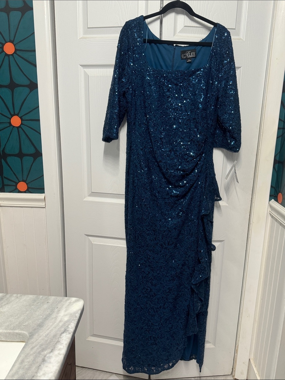 Alex Evening Women’sDress Sequin Lace Gown 3/4 Sleeves Ruffle Size 18